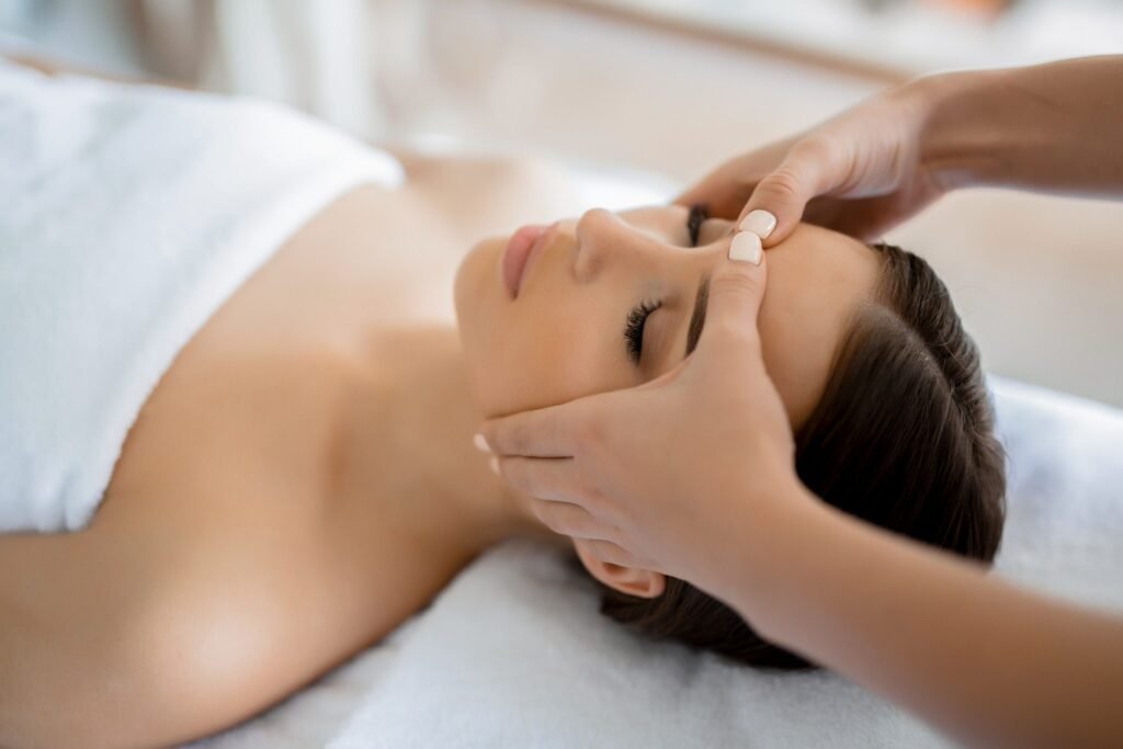 Premium Massage Spa in Bandra